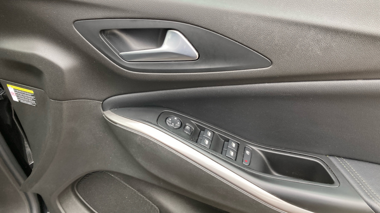 Vauxhall Grandland 1.2 Turbo Ultimate 5dr Petrol Hatchback